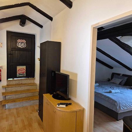 Vila Antik Ilirska Bistrica ภายนอก รูปภาพ